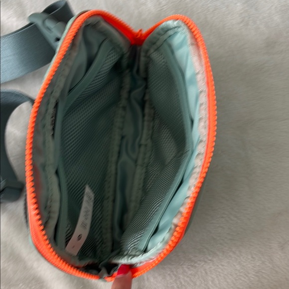 Lululemon Belt Bag - Picture 5 of 5